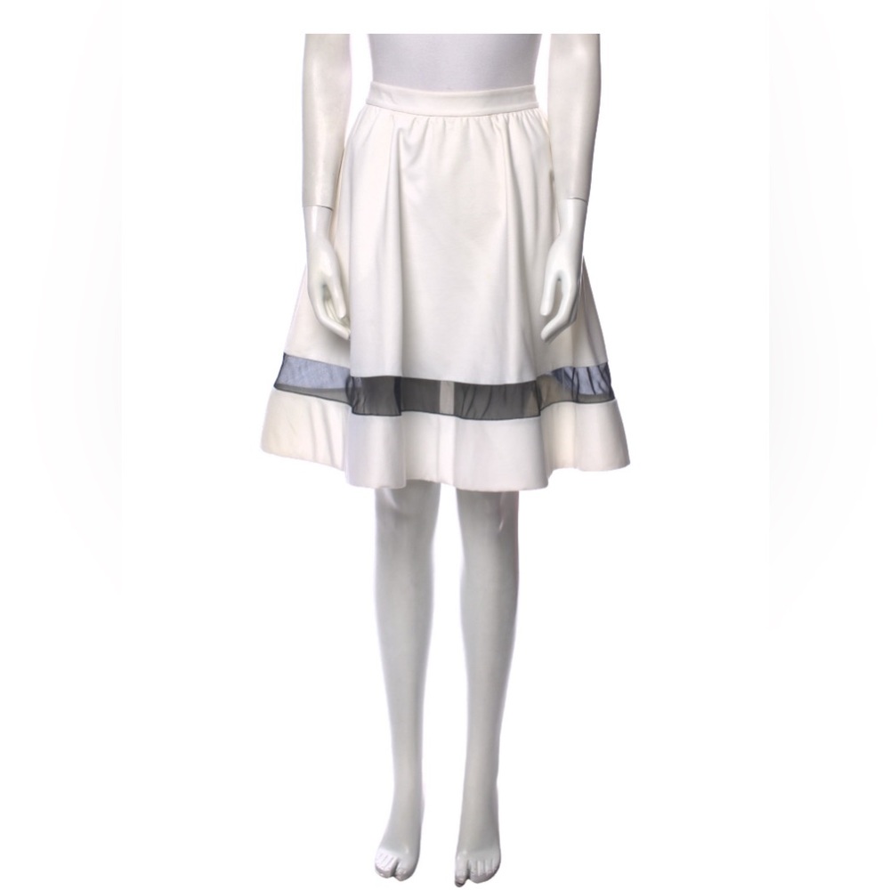 Alice + Olivia Skirt White With Black Mesh Accent Knee-Length S / US 4 MSRP $200